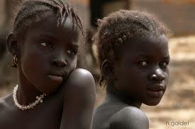Girls: Inner Niger Delta. Image source.